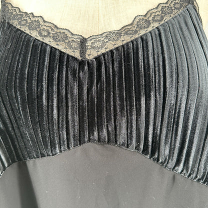 Torrid 3 Cami Top Womens 3X Black Velvet Sheer Lace Trim Adj Straps Chic Layer