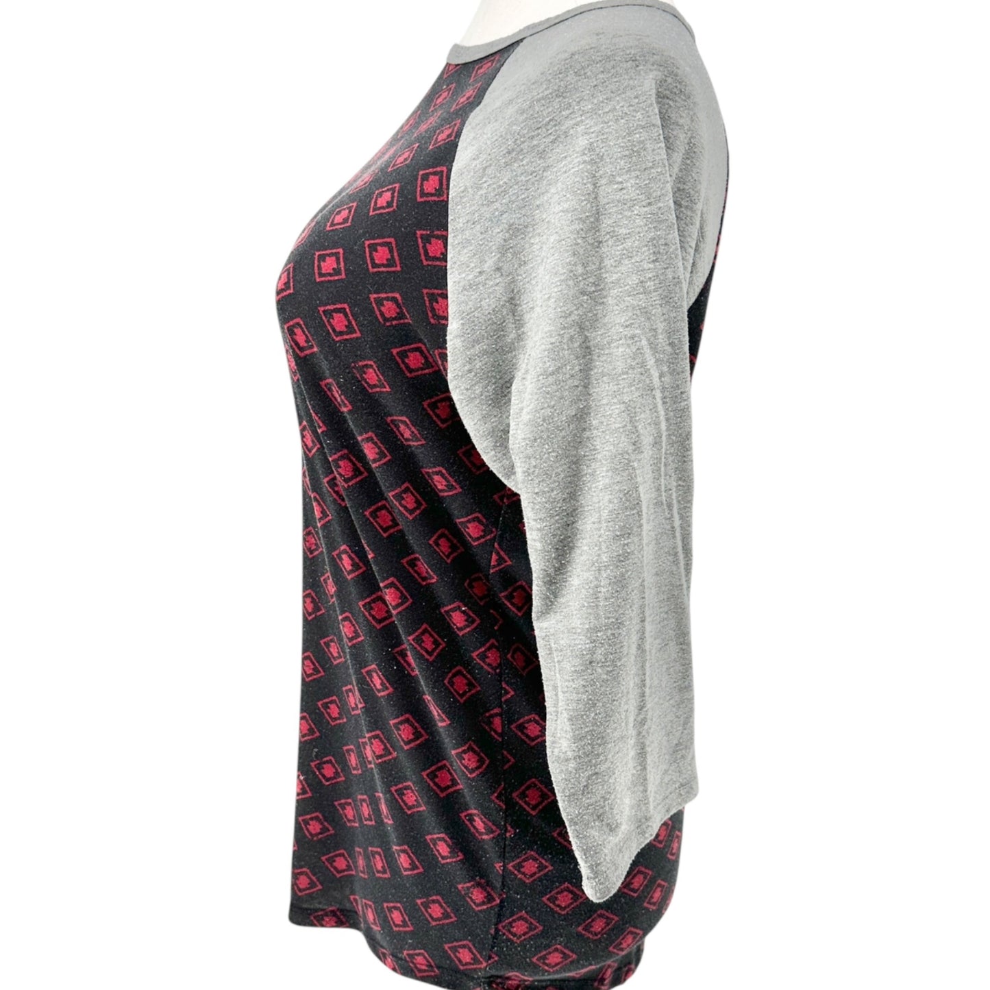 LuLaRoe Randy Top L Black Red Gray Geometric Print 3/4 Sleeve Raglan Stretchy