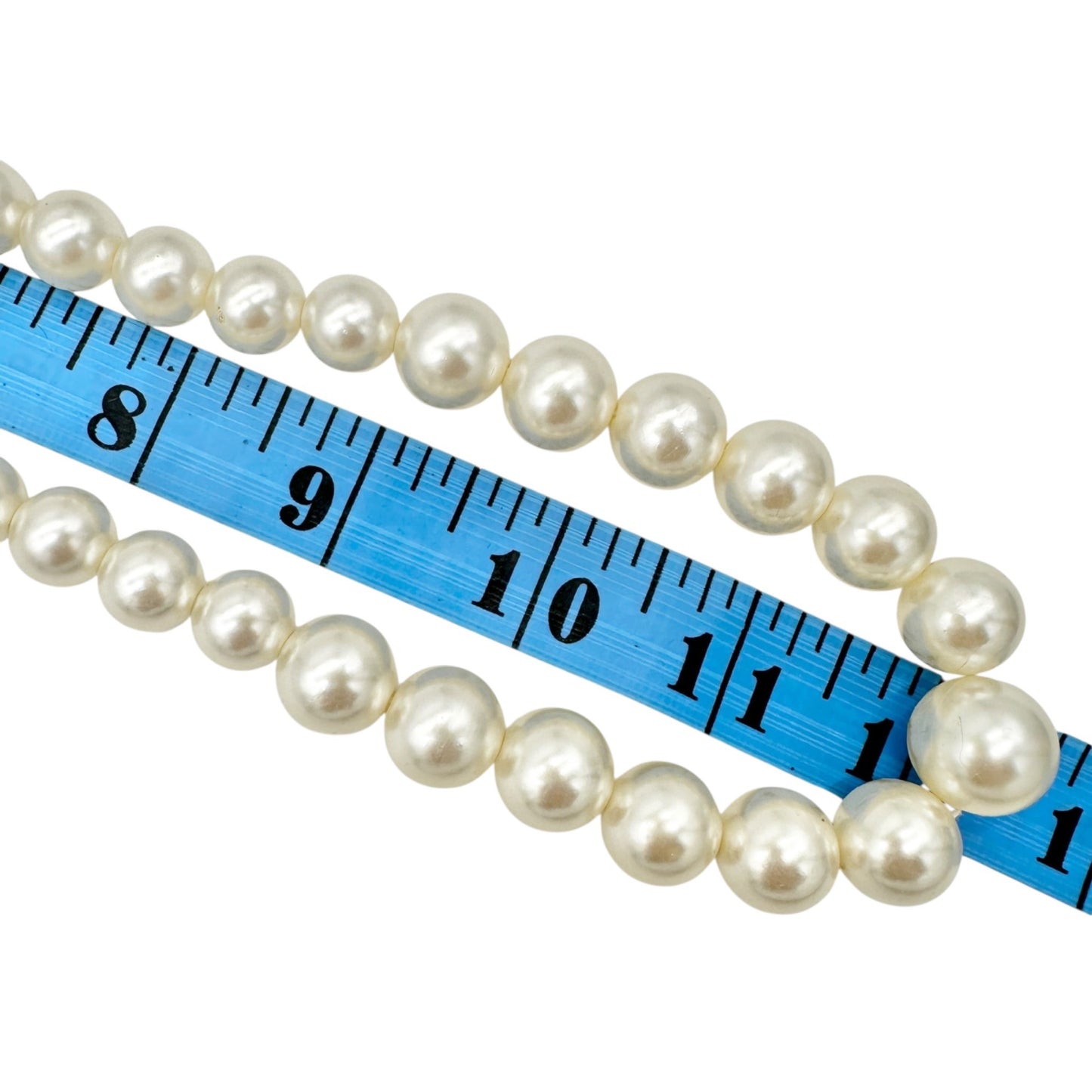 Classic Faux Pearl Necklace With Gold-Tone Clasp Graduated Size Beads
