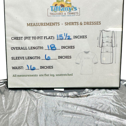 Love Streak Fitted Top Womens Size S Metallic Silver Short Sleeve Shiny Silky
