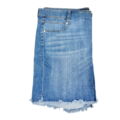 Liverpool Los Angeles Denim Shorts Women 20W Light Wash Frayed Hem Casual Summer