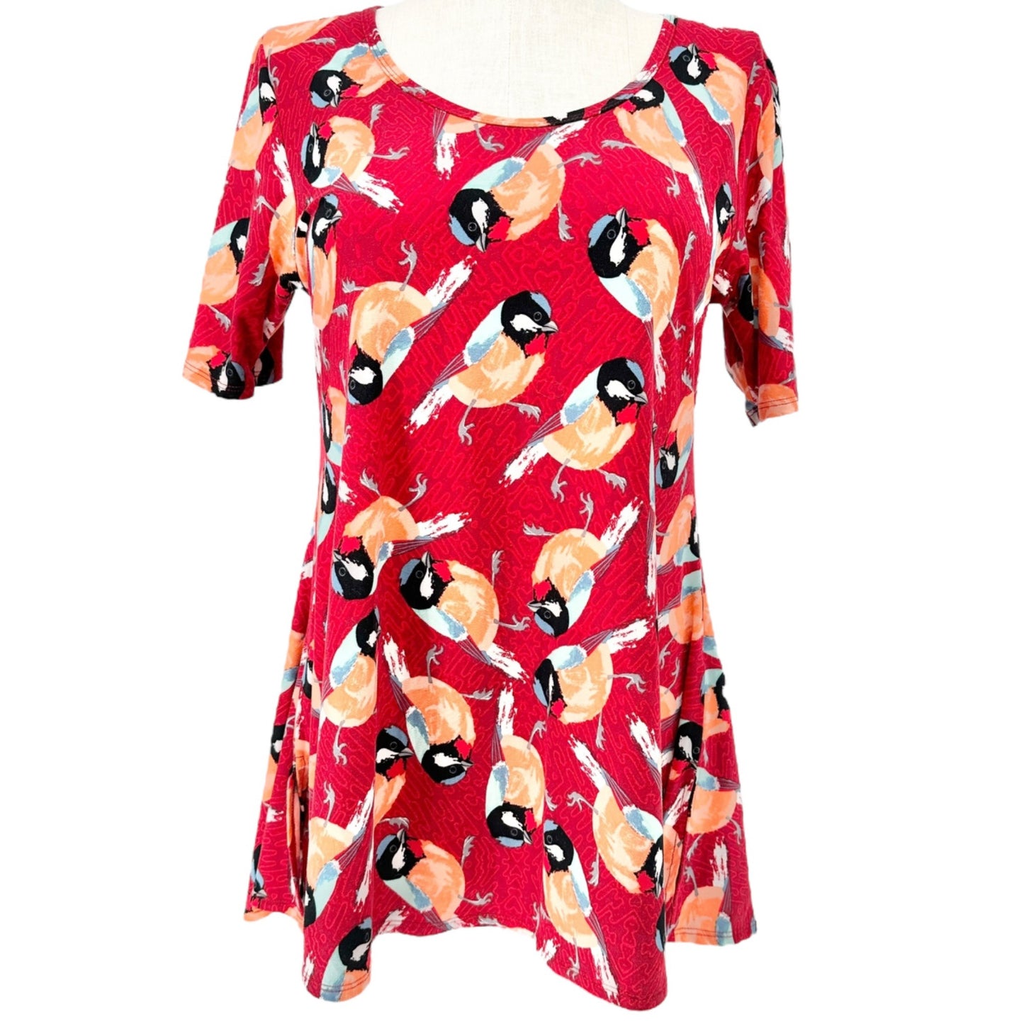 LuLaRoe Perfect Tee Top Womens M Red Bird Print Short Sleeve Casual Stretchy