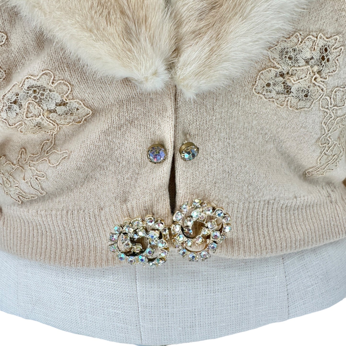 Vintage Pearl Kirsten Cardigan Womens S Beige Fur Collar Lace Rhinestone Detail