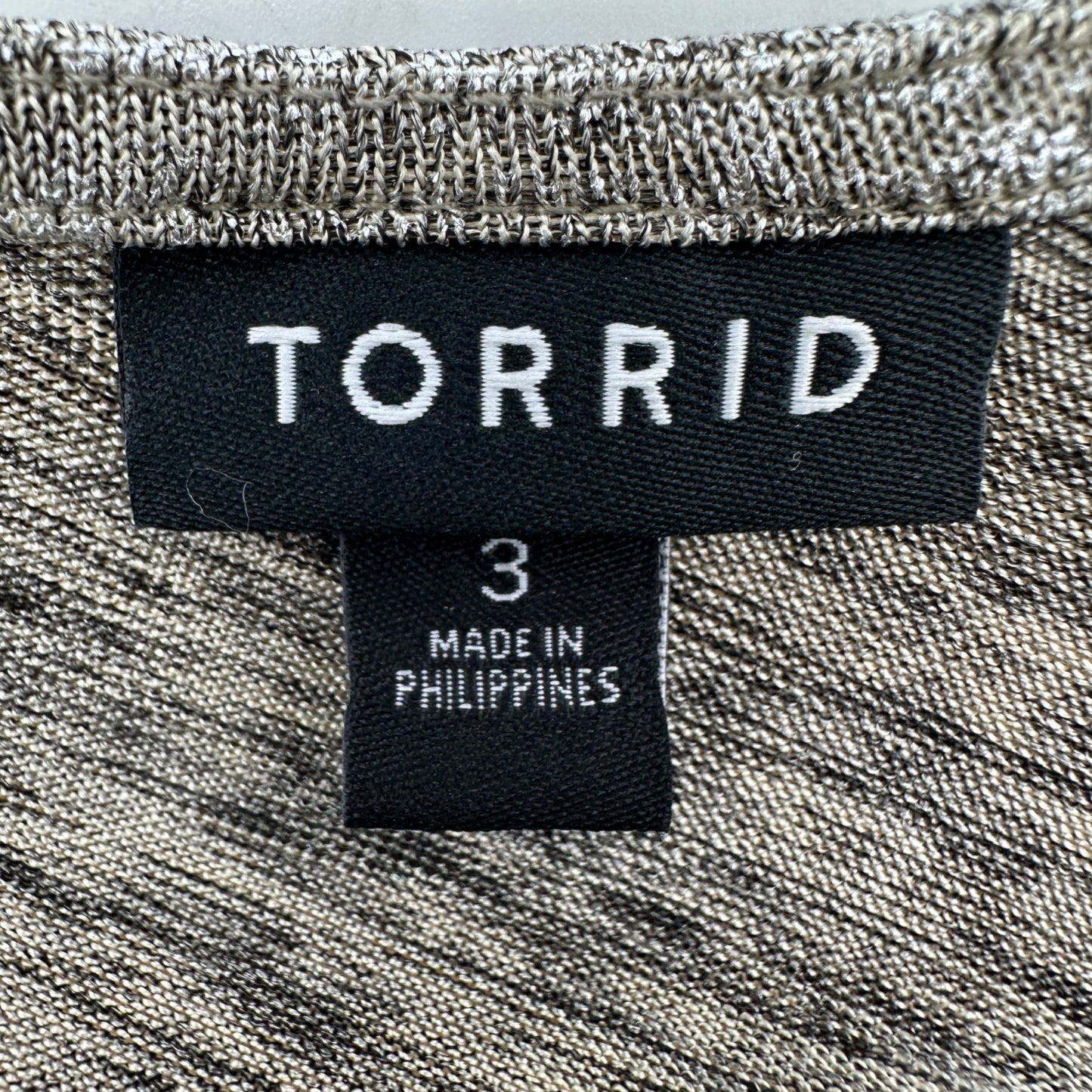 Torrid 3 Hacci Camisole Tank Top Metallic Silver Sparkly Sleeveless Womens 3X