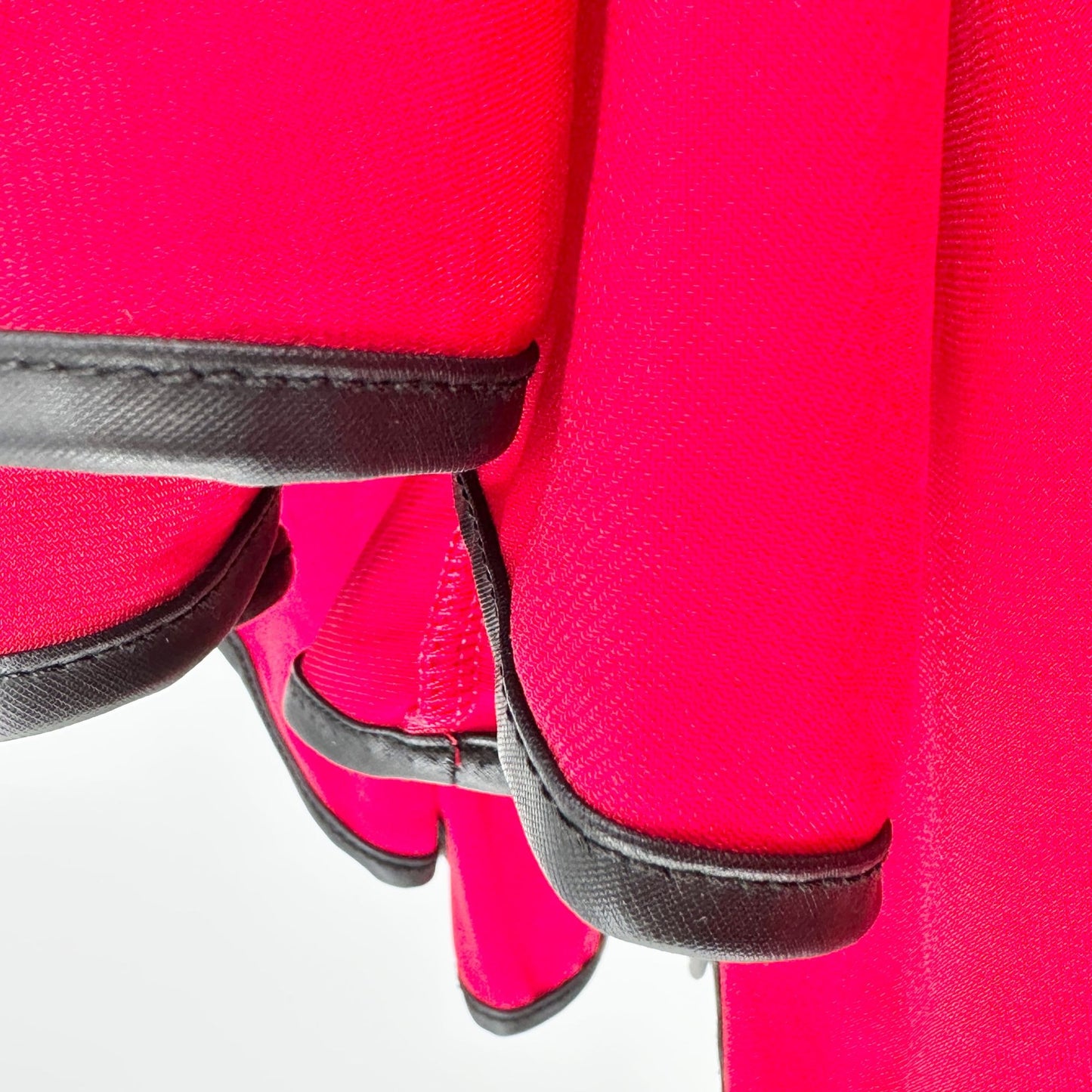 Coco Bianco Tunic Top Womens 2X Vibrant Red With Black Trim Bell Sleeves Stylish