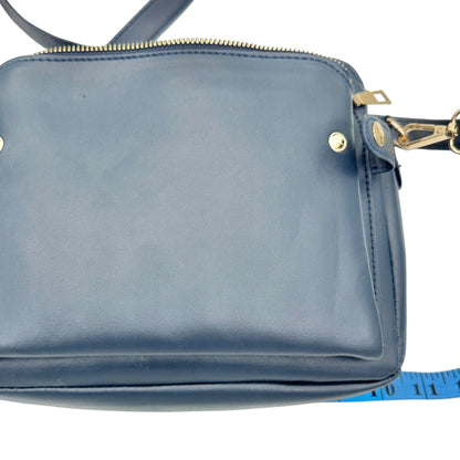 Handbag 10 x 7 x 3.5 Navy Crossbody Adjustable Strap 3 Sections Card Holders EUC