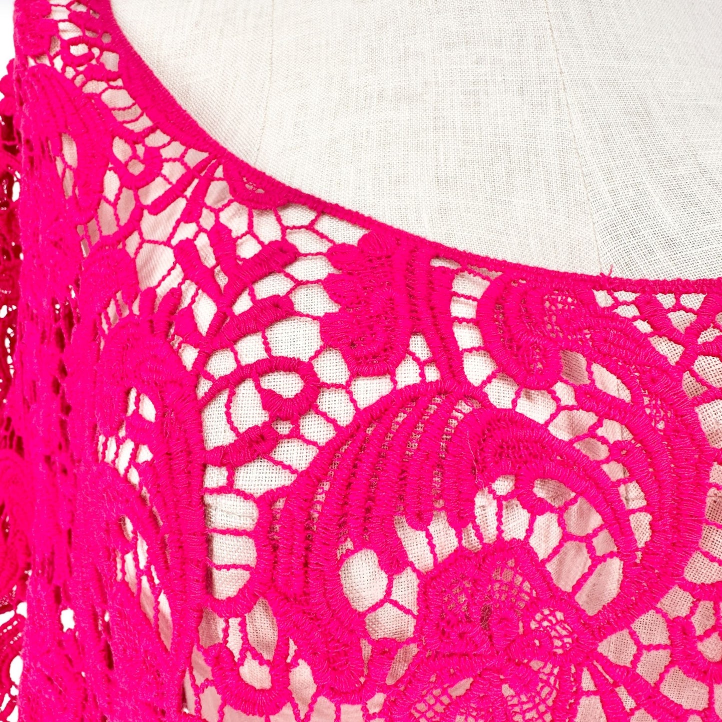 Torrid 3 Crochet Lace Crop Top Women 22-24 Hot Pink SS Boho Floral Sheer Overlay