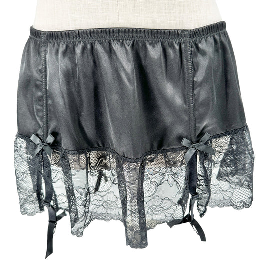 Cacique Plus Size Garter Skirt Black Built-In Stocking Straps 32-35in Waist