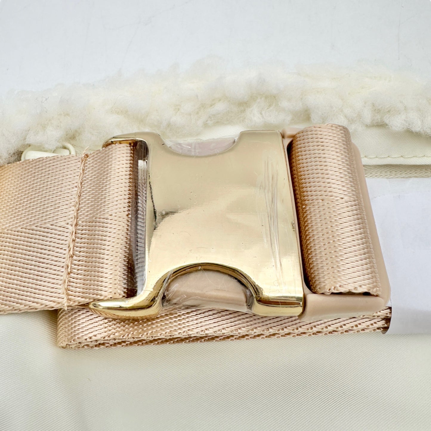 Wantable Belt Bag 9x6x2 Winter White Fleece Gold Colored Adjustable Strap NEW