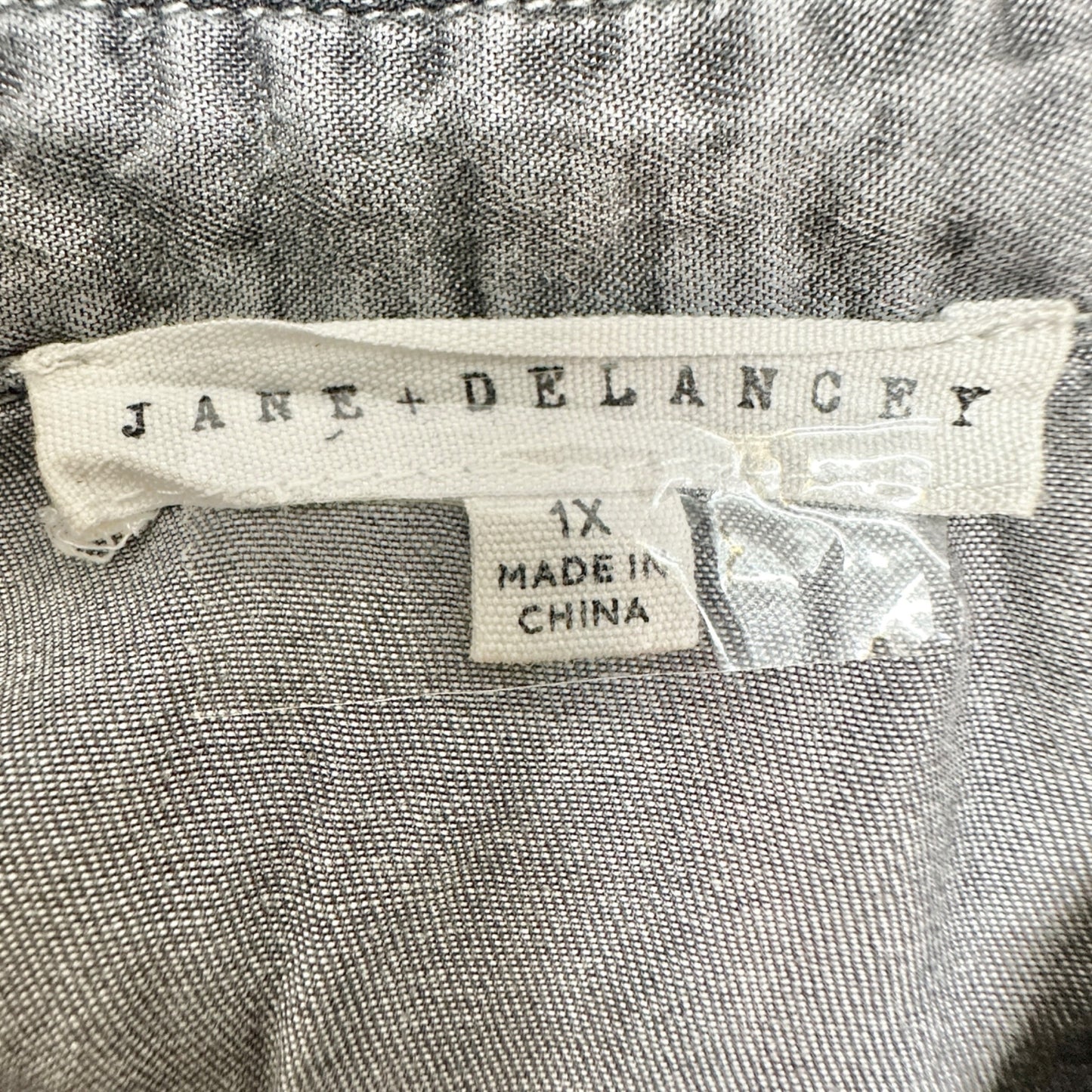 Button Up Shirt Womens 1X Gray Washed Look Lightweight SS by Jane+Delancey