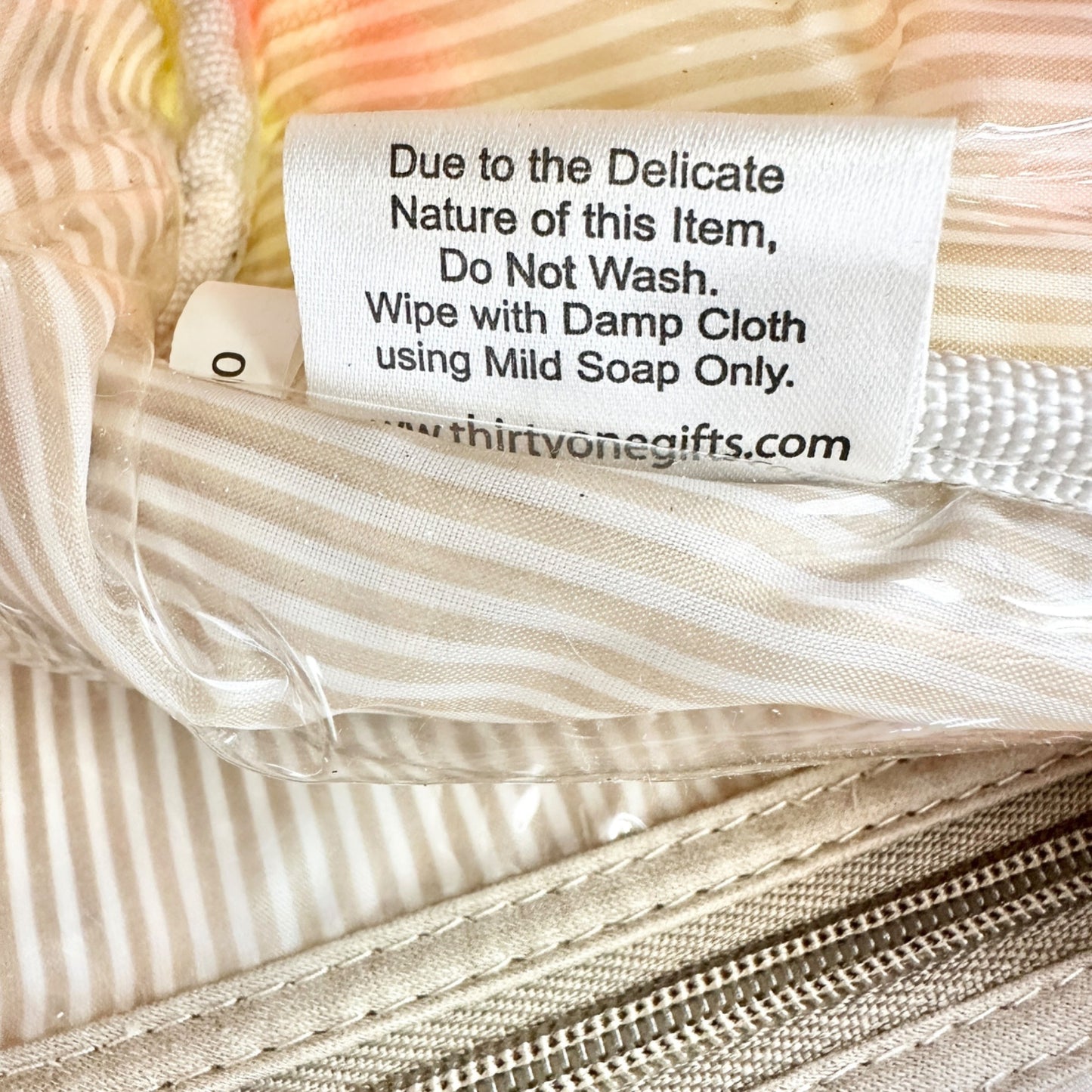 Thirty One Free Spirit Floral Cosmetic Travel Bag Top Zip Side Pocket Easy Clean