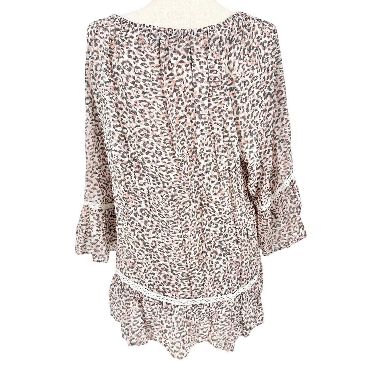 Leopard Print Top Womens 2X White Gray Blush Lace Trim Bell Sleeves Zac & Rachel