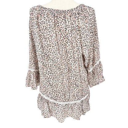 Leopard Print Top Womens 2X White Gray Blush Lace Trim Bell Sleeves Zac & Rachel