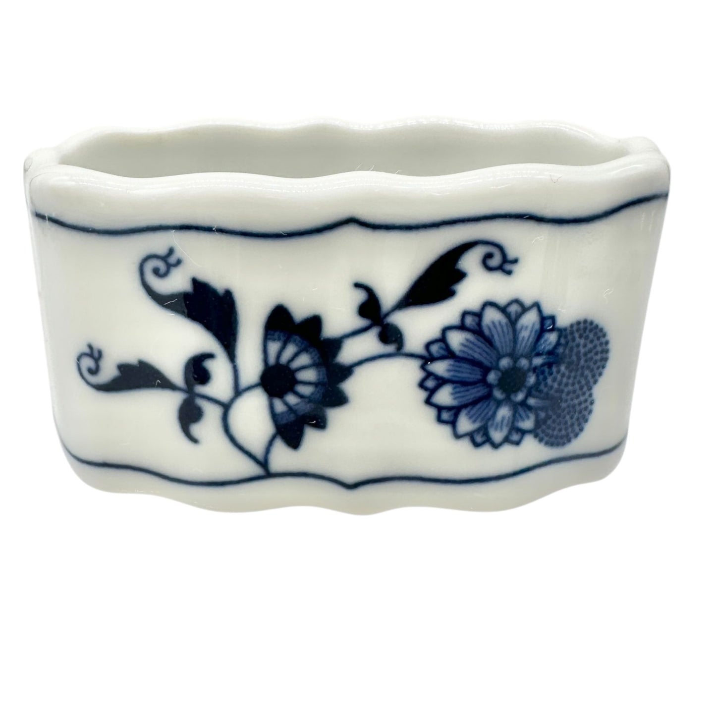Set Of 4 Blue Danube Porcelain Napkin Rings With Floral Design Blue White 2.5x1