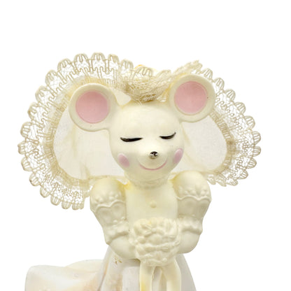 Avon Church Bride Mouse Decanter With Delicate Daisies Cologne Vtg Collectible