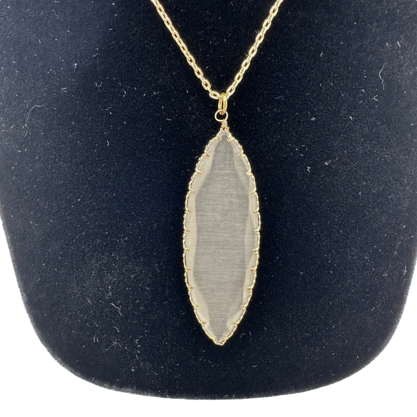 Necklace Oval Pendant 30in Chain Nickel-Free Jewelry Gold-Tone by 14th & Union