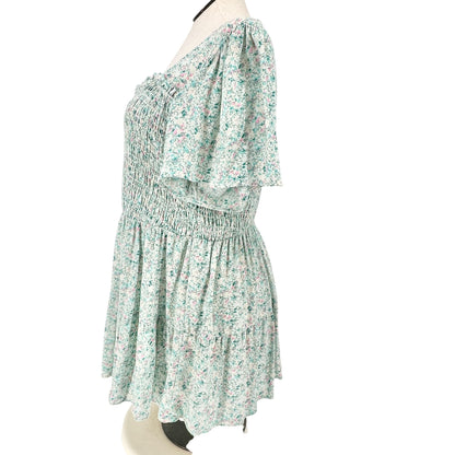 Torrid 2 Floral Smocked Babydoll Top Womens 18-20 Lt Blue Pink Beige SS Stretchy