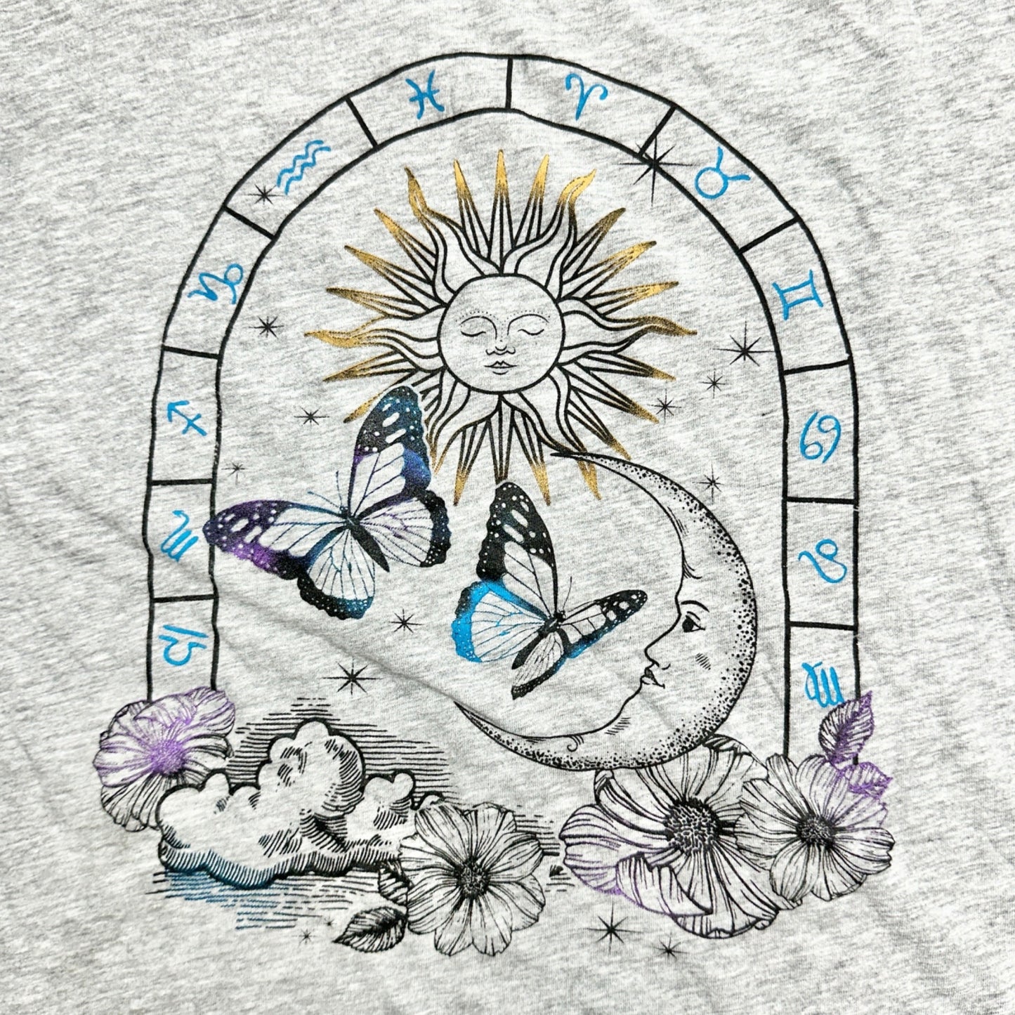 Miken Flow Long Sleeve Tee Shirt Womens M Sun and Moon Zodiac Graphic Design