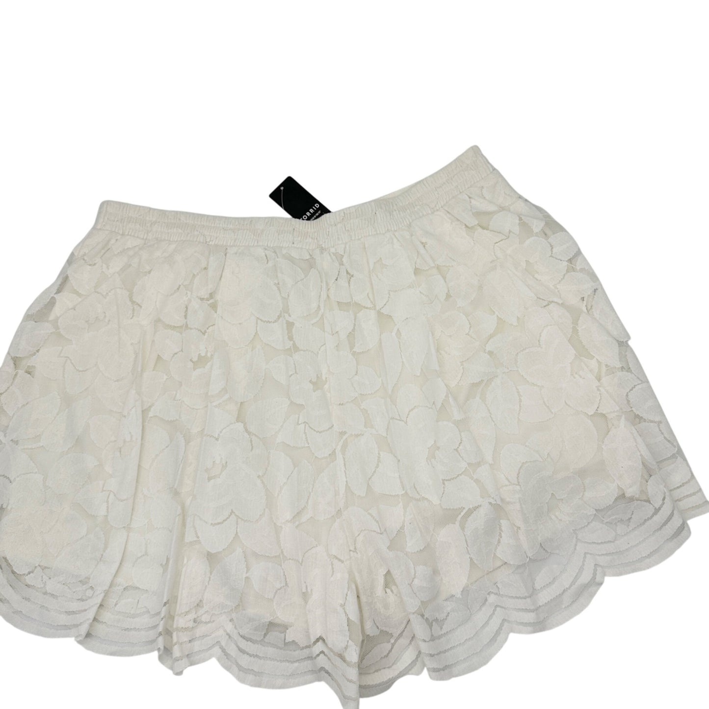 Torrid 2X Ivory Scalloped Lace Shorts Womens Elastic Waist Floral Overlay Light