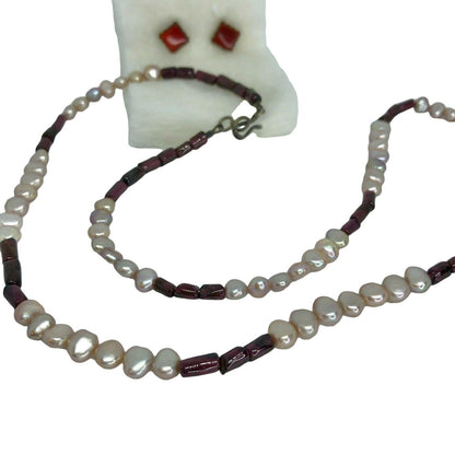 Vintage Beaded Necklace & Earrings Set Red White Snallygaster store EUC