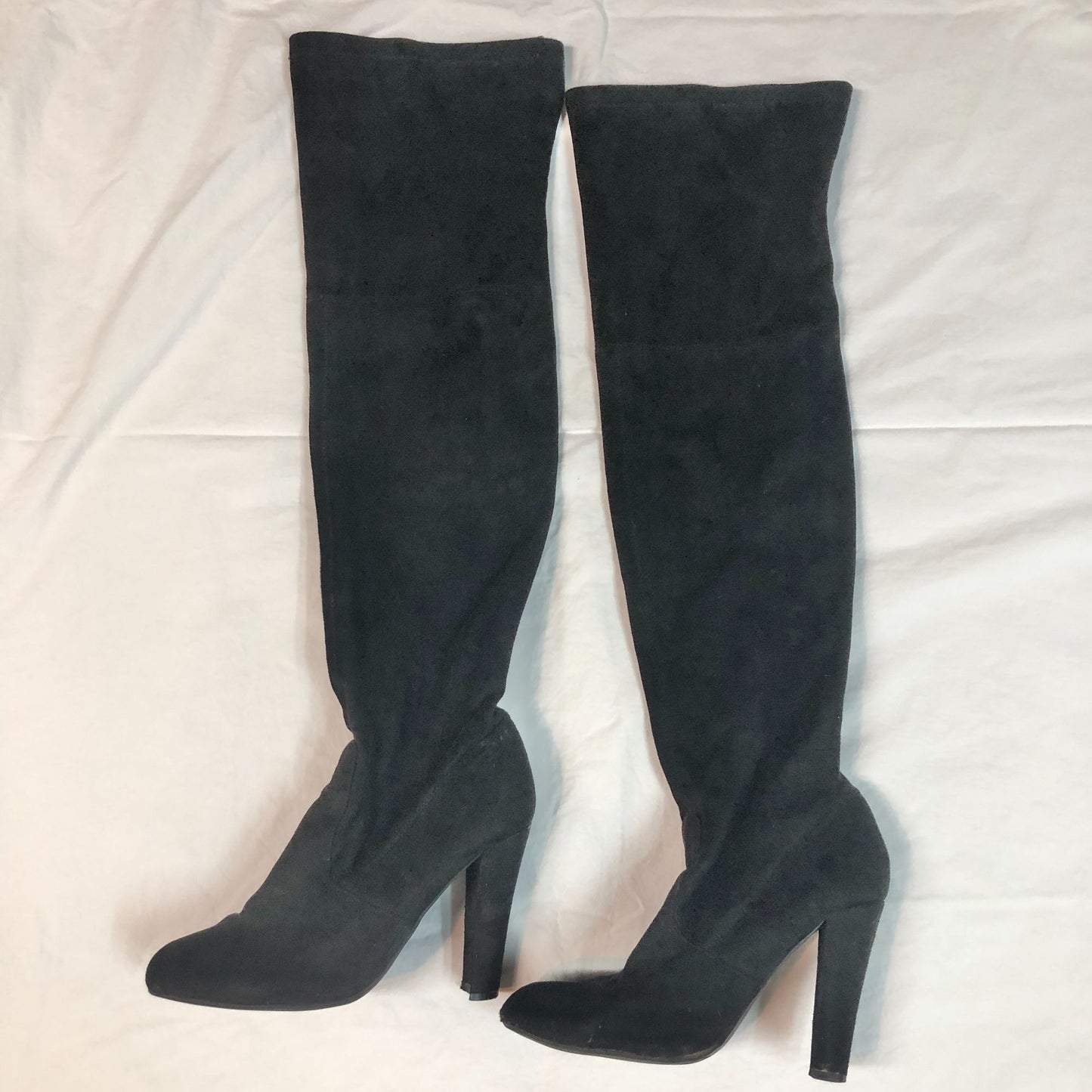 Steve Madden Gorgeous 6.5M Black Suede Thigh High Heeled Boots