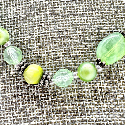 Necklace 24 inch Beaded Silvertone Green