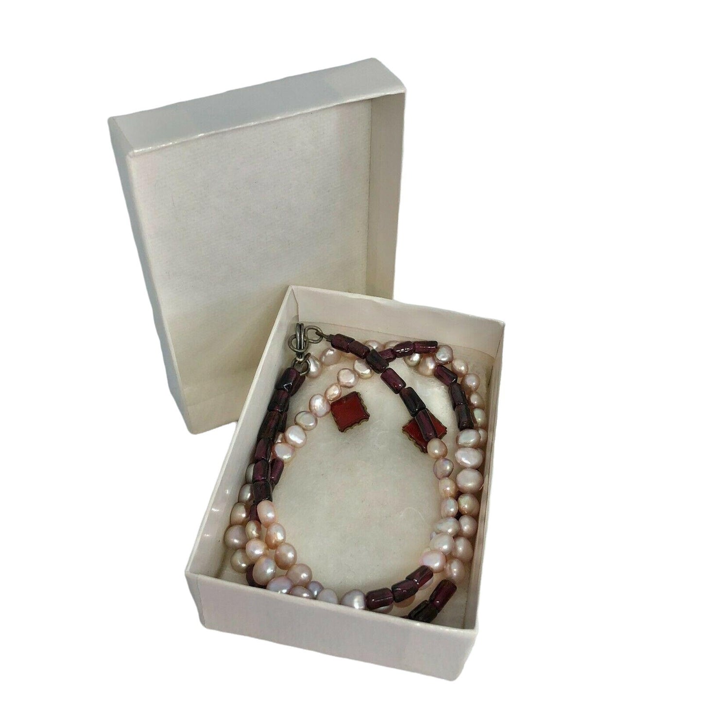 Vintage Beaded Necklace & Earrings Set Red White Snallygaster store EUC