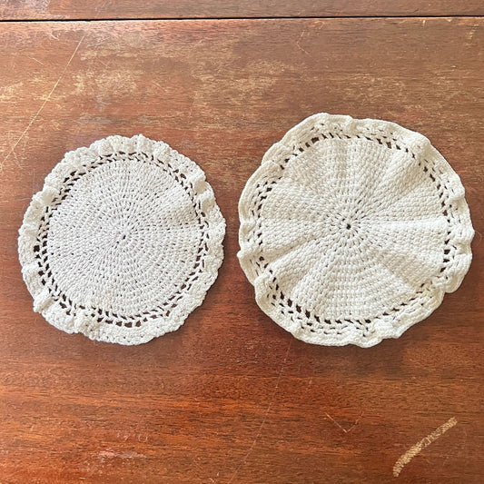 Set of 2 Vintage Doilies 6.5 in and 6 in Ivory Crochet