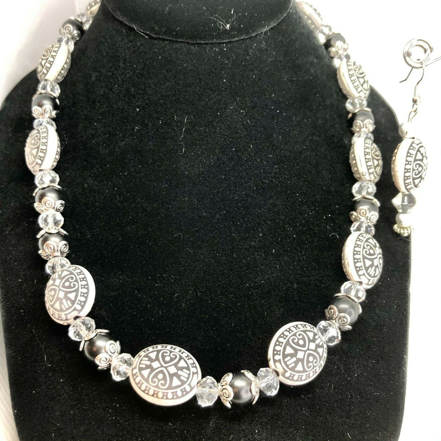 Handcrafted 2pc Jewelry Set Black & White Beads Dressy Statement NEW
