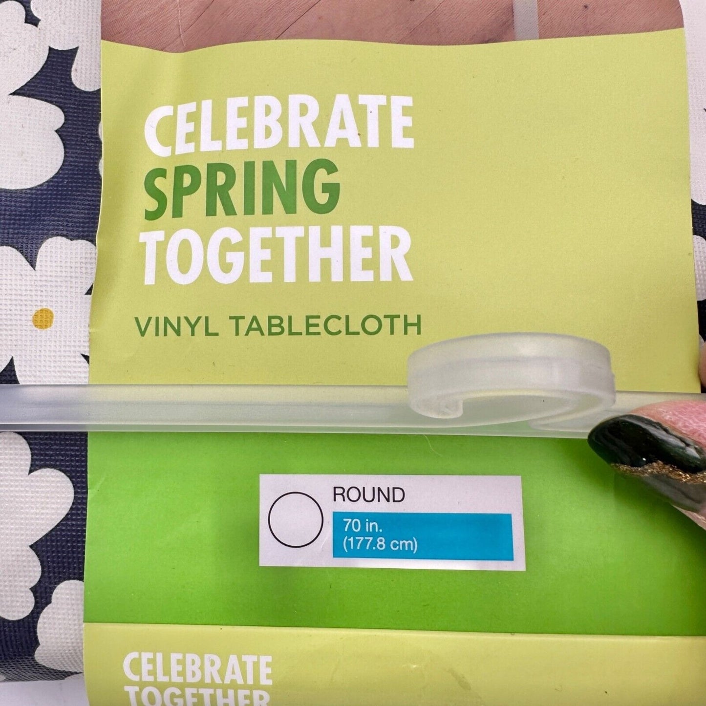 Kohl's Celebrate Spring Together Vinyl Tablecloth 70in Round Blue White Flowers