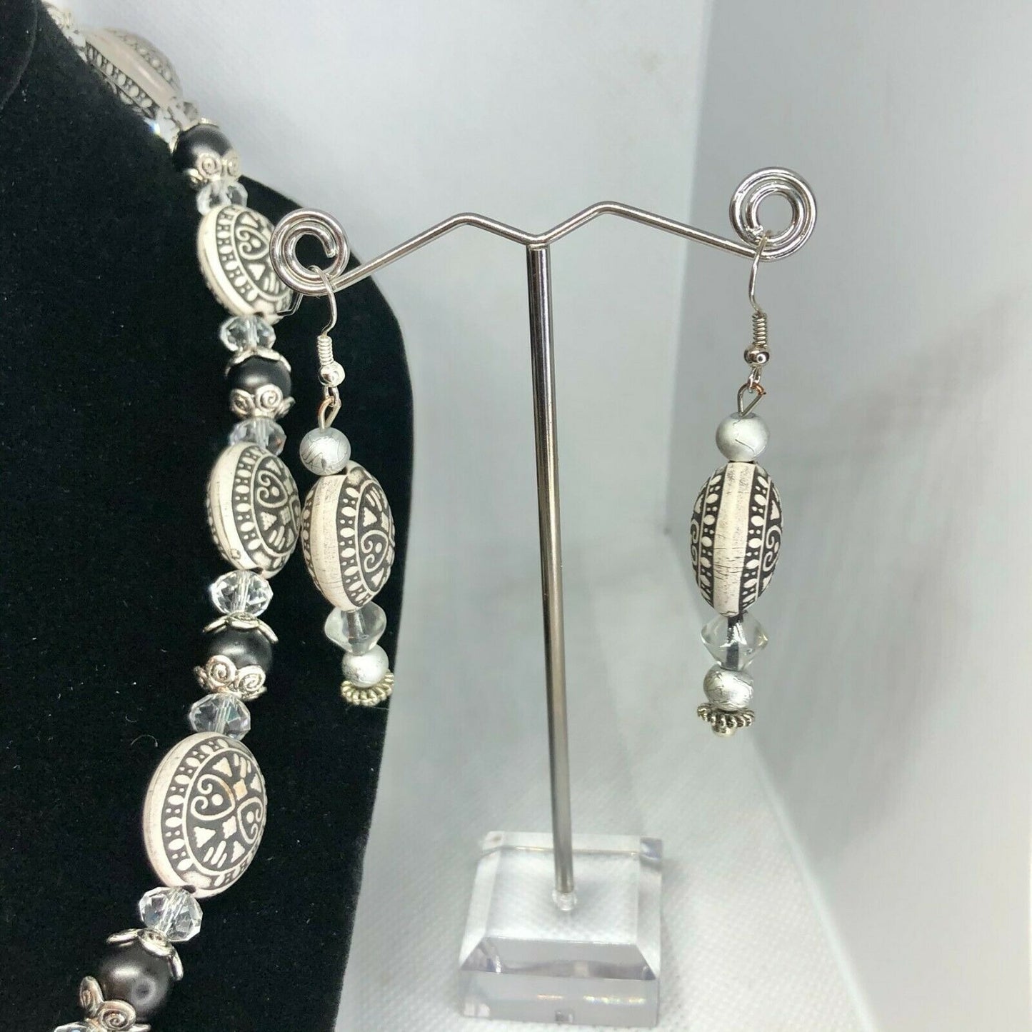 Handcrafted 2pc Jewelry Set Black & White Beads Dressy Statement NEW