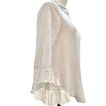 Holding Horses Womens Size 4 Pinstripe 3 qtr Sleeve Button Up Top