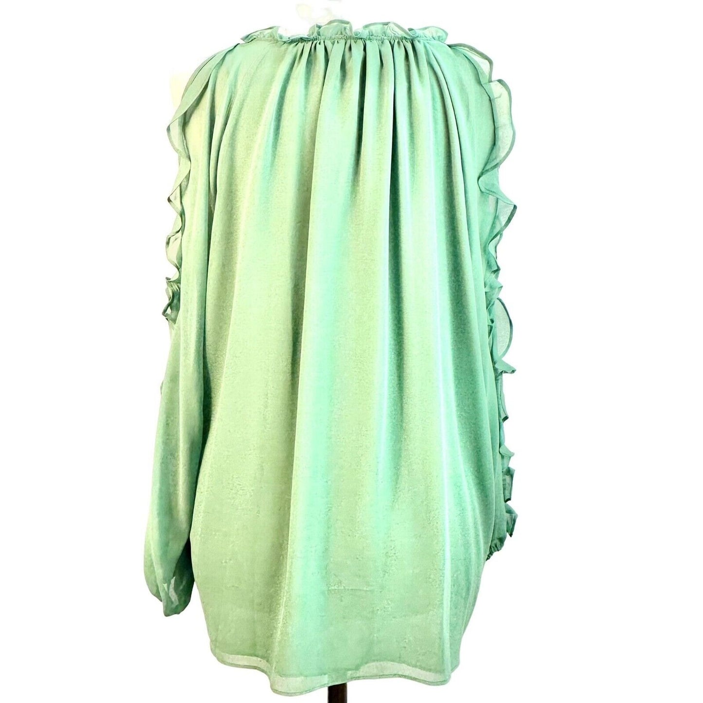 1. State Top Women's 2X Green Preble Cold Shoulder Long Sleeve Vneck NWT